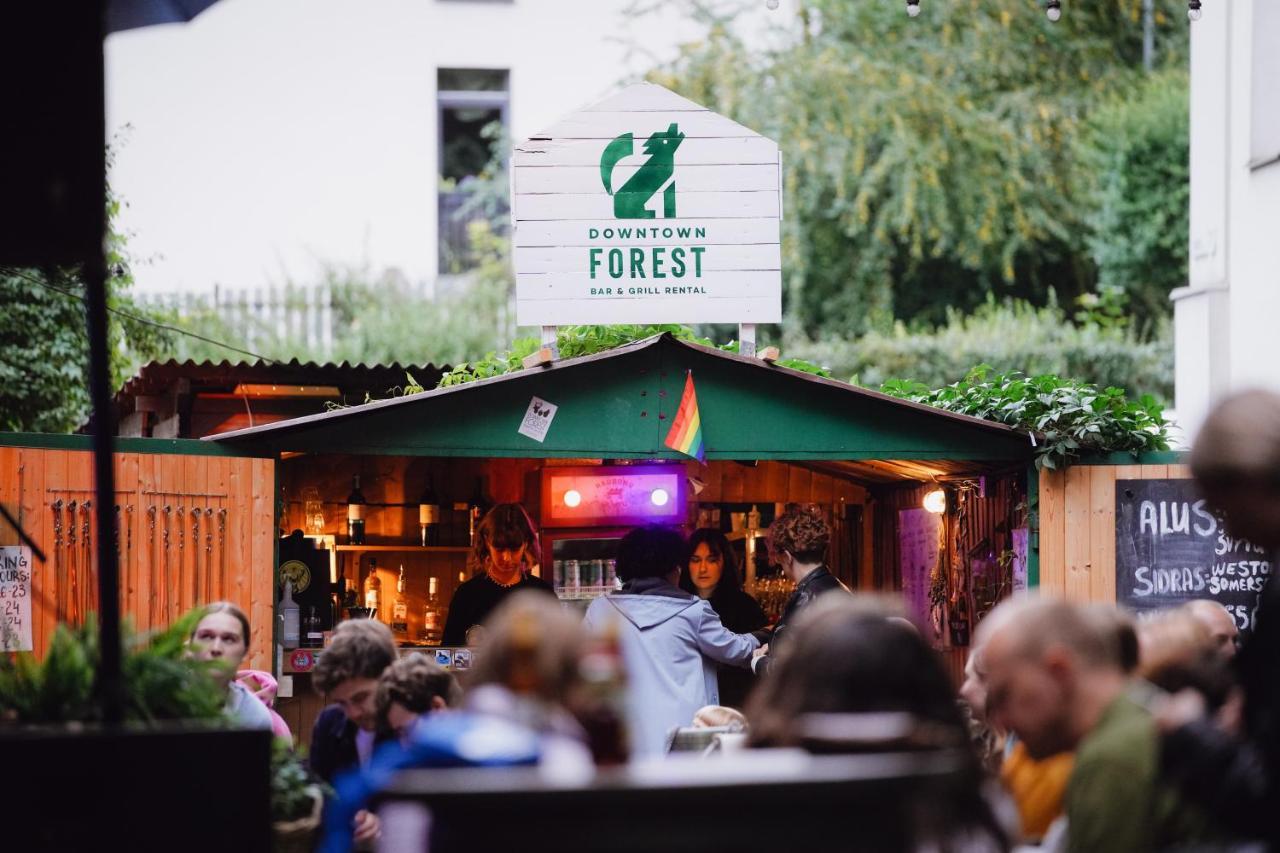 Downtown Forest Hostel & Camping VNO Exteriör bild