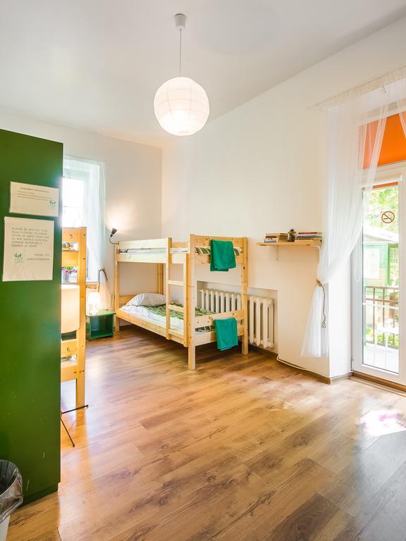 Downtown Forest Hostel & Camping VNO Exteriör bild